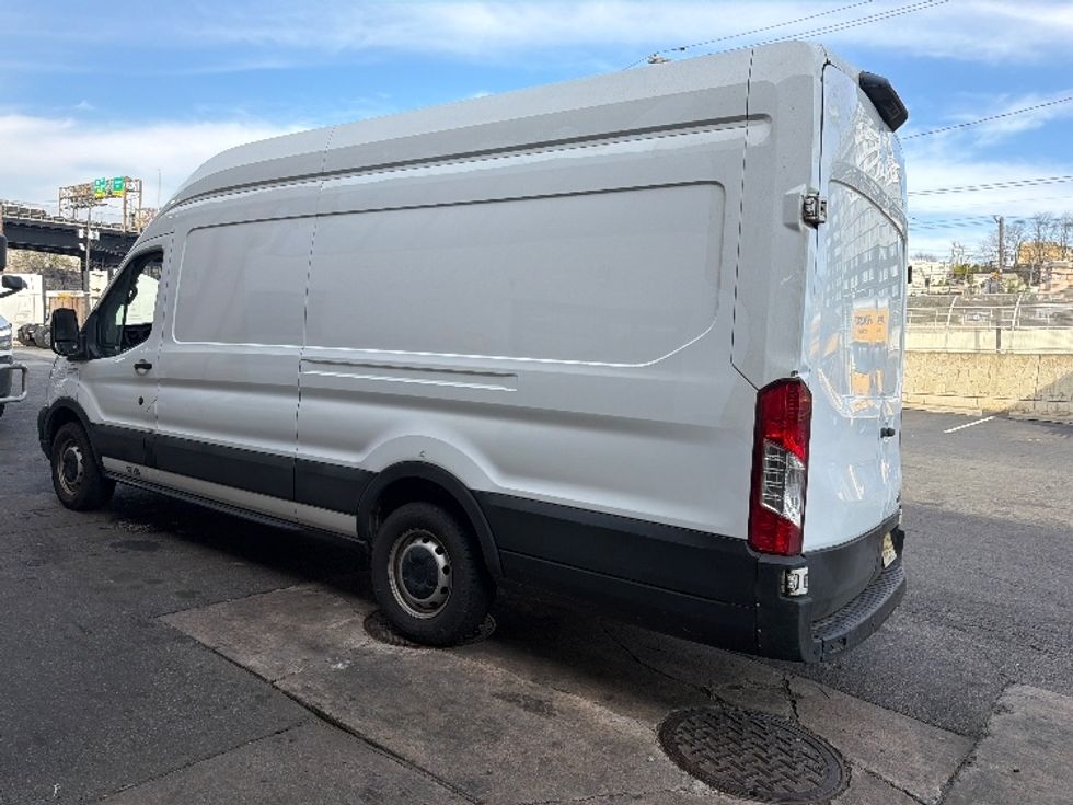 Cargo Van (Panel Van)-Light and Medium Duty Trucks-Ford-2021-Transit 250-North Bergen-NJ-106,209\n\t\tmiles-$ 33,500 - Image 25