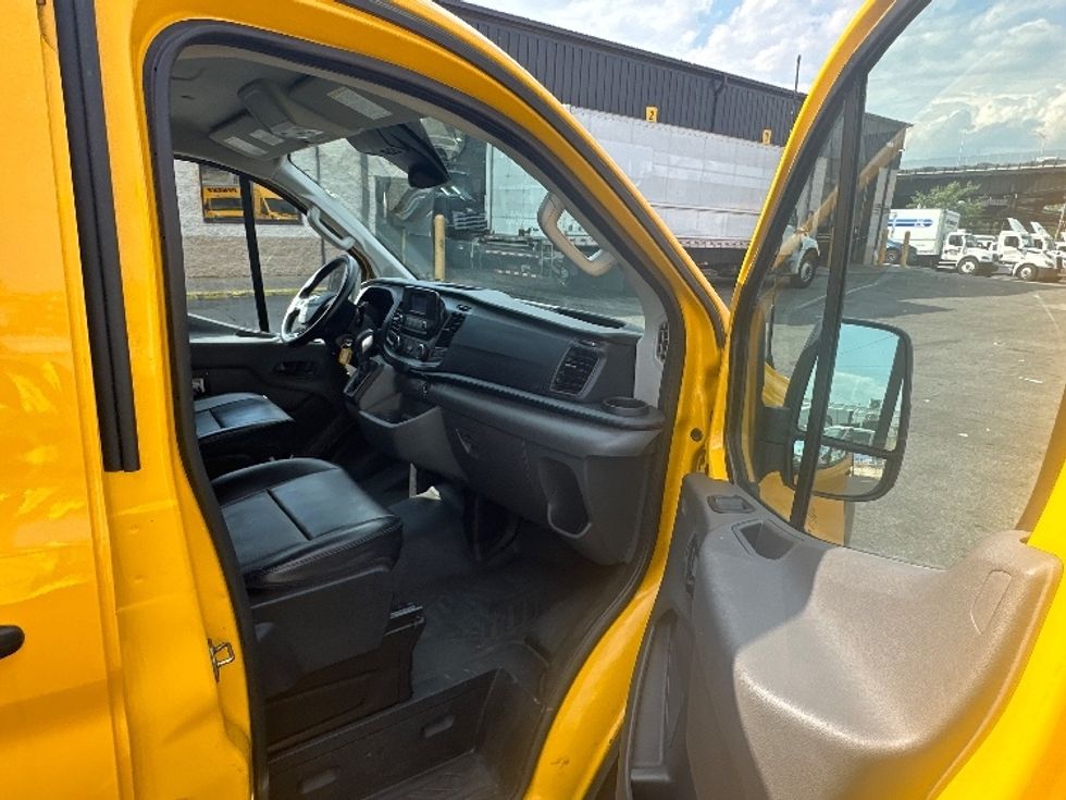 Cargo Van (Panel Van)-Light and Medium Duty Trucks-Ford-2021-Transit 250-North Bergen-NJ-66,604\n\t\tmiles-$ 27,500 - Image 20