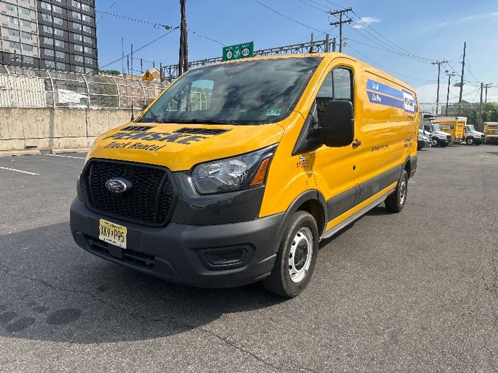 Cargo Van (Panel Van)-Light and Medium Duty Trucks-Ford-2021-Transit 250-North Bergen-NJ-66,604\n\t\tmiles-$ 27,500 - Image 3