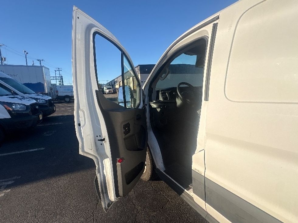 Cargo Van (Panel Van)-Light and Medium Duty Trucks-Ford-2021-Transit 250-North Bergen-NJ-89,618\n\t\tmiles-$ 30,000 - Image 15