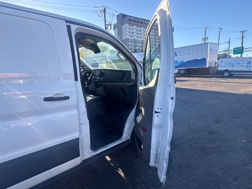 Cargo Van (Panel Van)-Light and Medium Duty Trucks-Ford-2021-Transit 250-North Bergen-NJ-89,618\n\t\tmiles-$ 30,000 - Image 19