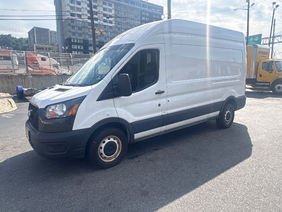 Cargo Van (Panel Van)-Light and Medium Duty Trucks-Ford-2021-Transit 250-North Bergen-NJ-96,784\n\t\tmiles-$ 30,000 - Image 3