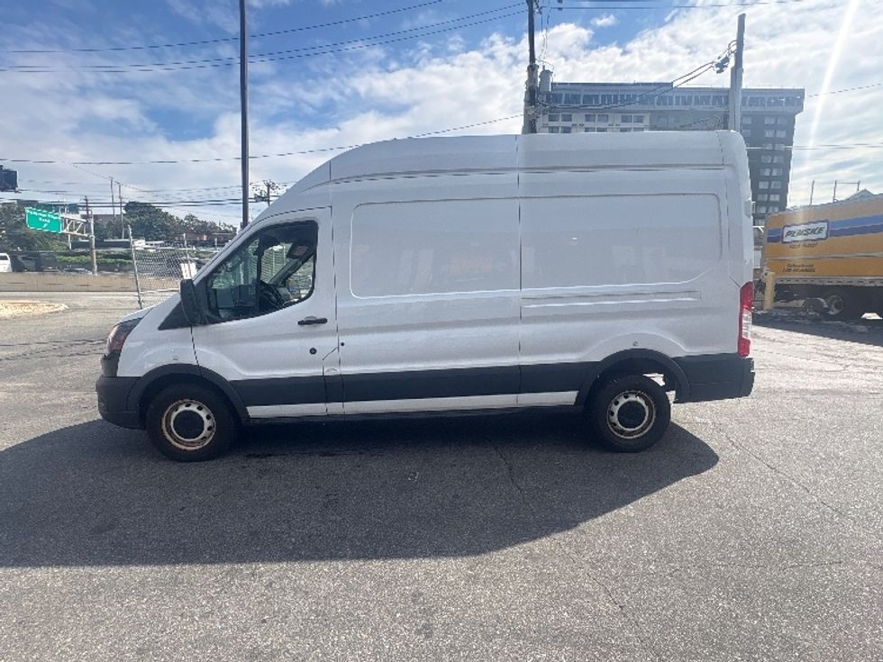 Cargo Van (Panel Van)-Light and Medium Duty Trucks-Ford-2021-Transit 250-North Bergen-NJ-96,784\n\t\tmiles-$ 30,000 - Image 4