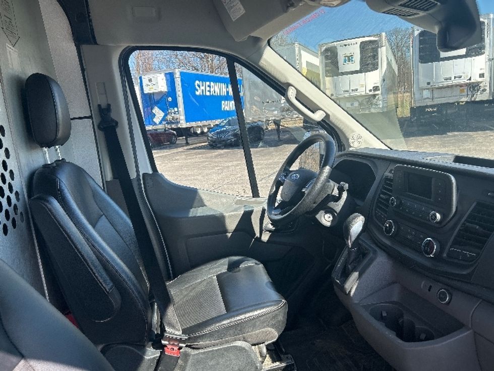 Cargo Van (Panel Van)-Light and Medium Duty Trucks-Ford-2021-Transit 250-Oakwood Village-OH-85,249\n\t\tmiles-$ 35,500 - Image 22