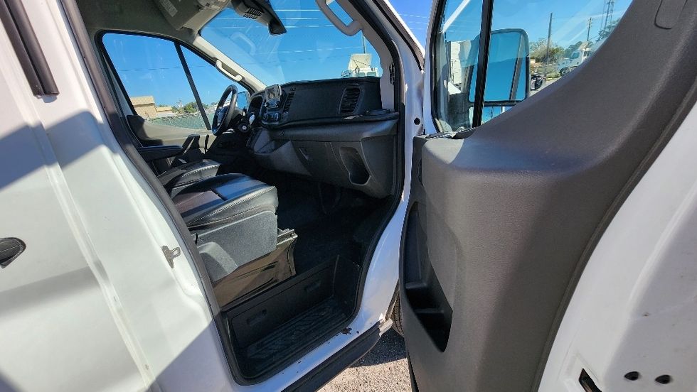 Cargo Van (Panel Van)-Light and Medium Duty Trucks-Ford-2021-Transit 250-Ocala-FL-70,654\n\t\tmiles-$ 36,000 - Image 17