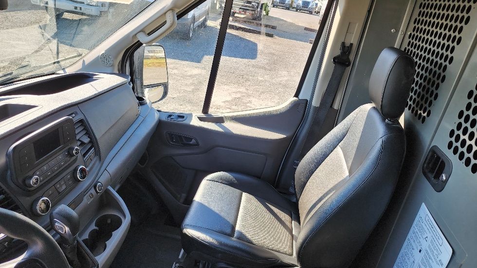 Cargo Van (Panel Van)-Light and Medium Duty Trucks-Ford-2021-Transit 250-Ocala-FL-70,654\n\t\tmiles-$ 36,000 - Image 20