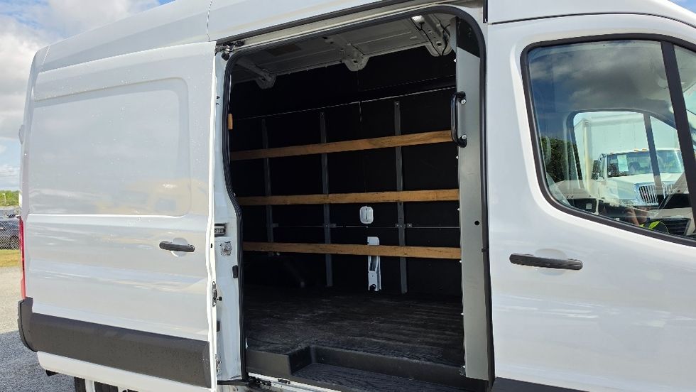 Cargo Van (Panel Van)-Light and Medium Duty Trucks-Ford-2021-Transit 250-Ocala-FL-73,707\n\t\tmiles-$ 35,750 - Image 24