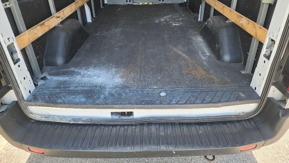 Cargo Van (Panel Van)-Light and Medium Duty Trucks-Ford-2021-Transit 250-Ocala-FL-98,203\n\t\tmiles-$ 32,750 - Image 10