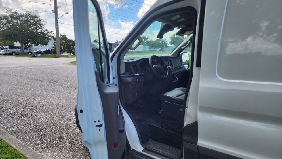 Cargo Van (Panel Van)-Light and Medium Duty Trucks-Ford-2021-Transit 250-Ocala-FL-98,203\n\t\tmiles-$ 32,750 - Image 16