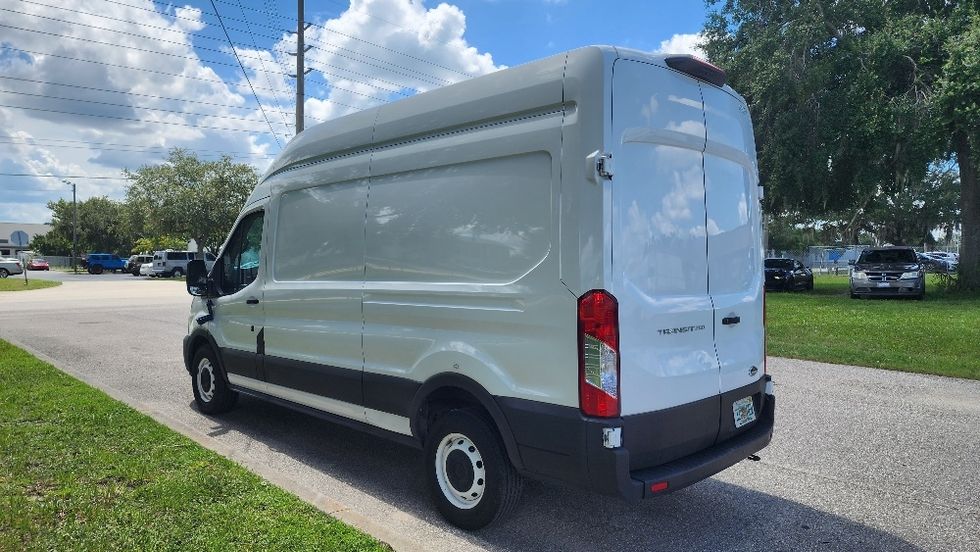 Cargo Van (Panel Van)-Light and Medium Duty Trucks-Ford-2021-Transit 250-Ocala-FL-98,203\n\t\tmiles-$ 32,750 - Image 6