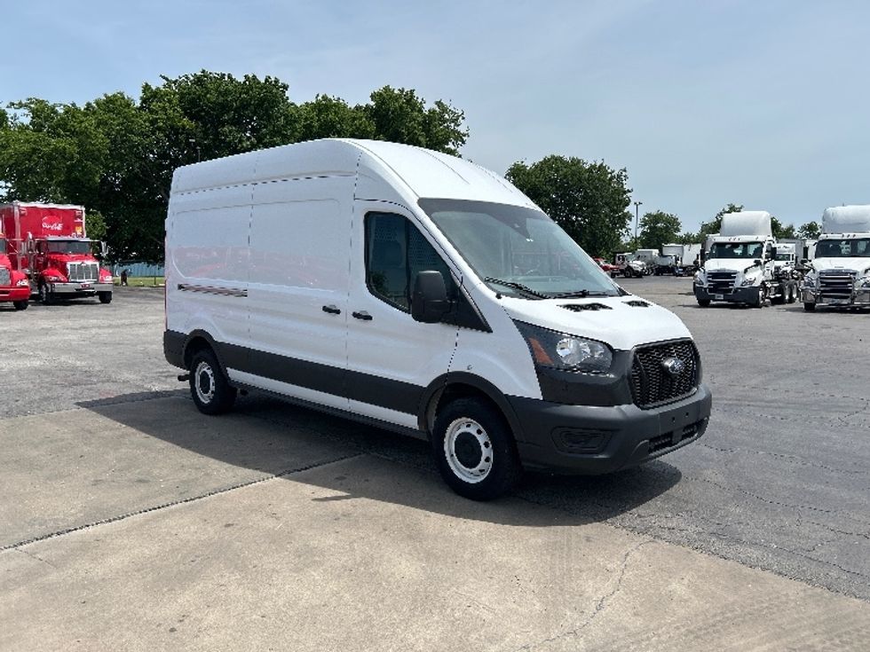 Cargo Van (Panel Van)-Light and Medium Duty Trucks-Ford-2021-Transit 250-Oklahoma City-OK-50,000\n\t\tmiles-$ 47,000 - Image 1
