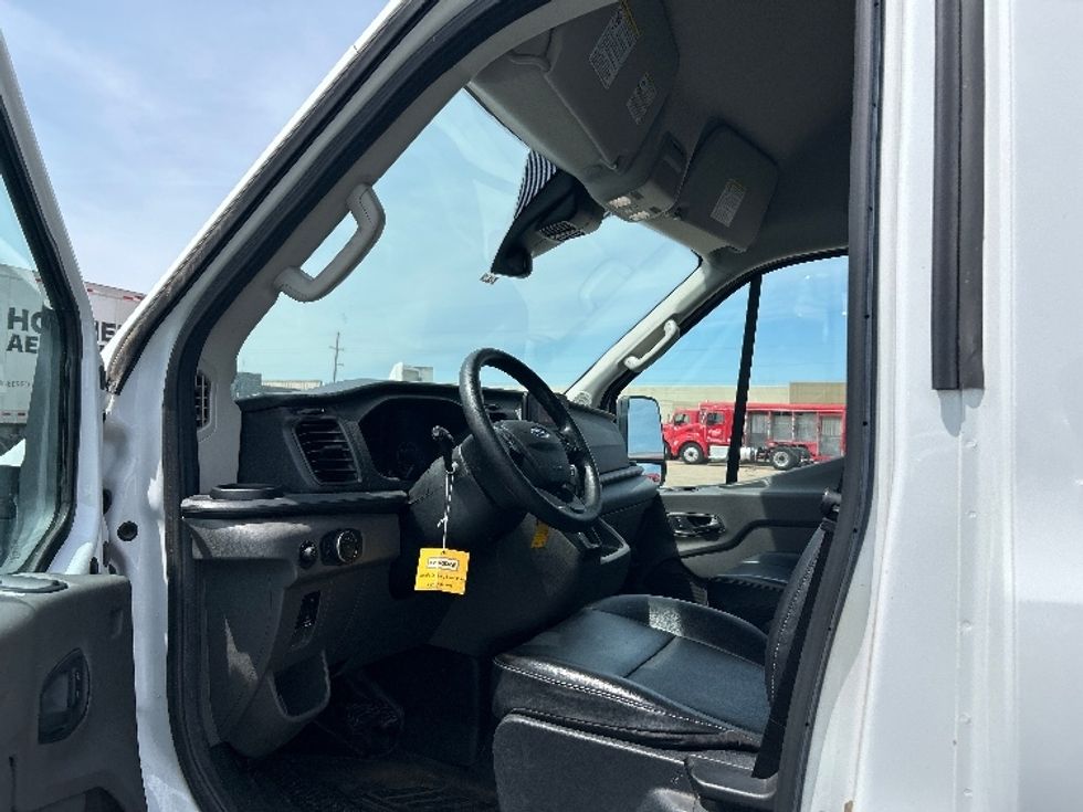 Cargo Van (Panel Van)-Light and Medium Duty Trucks-Ford-2021-Transit 250-Oklahoma City-OK-50,000\n\t\tmiles-$ 47,000 - Image 14