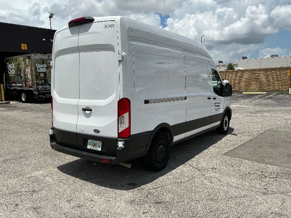 Cargo Van (Panel Van)-Light and Medium Duty Trucks-Ford-2021-Transit 250-Orlando-FL-71,245\n\t\tmiles-$ 35,000 - Image 13