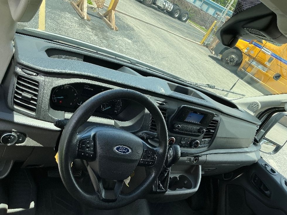 Cargo Van (Panel Van)-Light and Medium Duty Trucks-Ford-2021-Transit 250-Orlando-FL-71,245\n\t\tmiles-$ 35,000 - Image 19