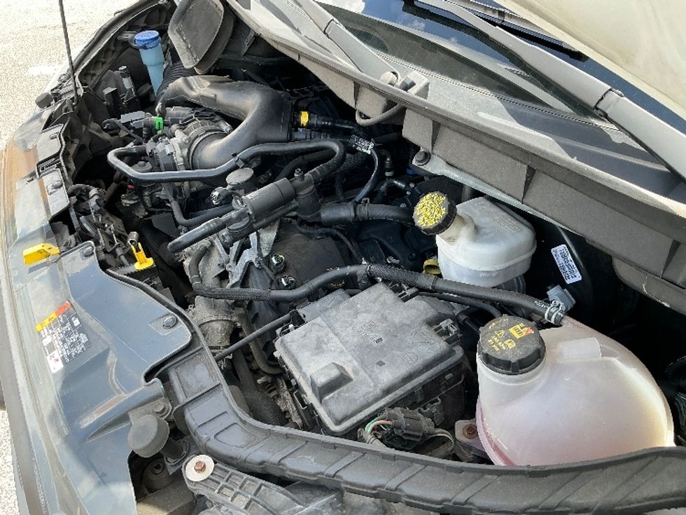 Cargo Van (Panel Van)-Light and Medium Duty Trucks-Ford-2021-Transit 250-Orlando-FL-71,245\n\t\tmiles-$ 35,000 - Image 24