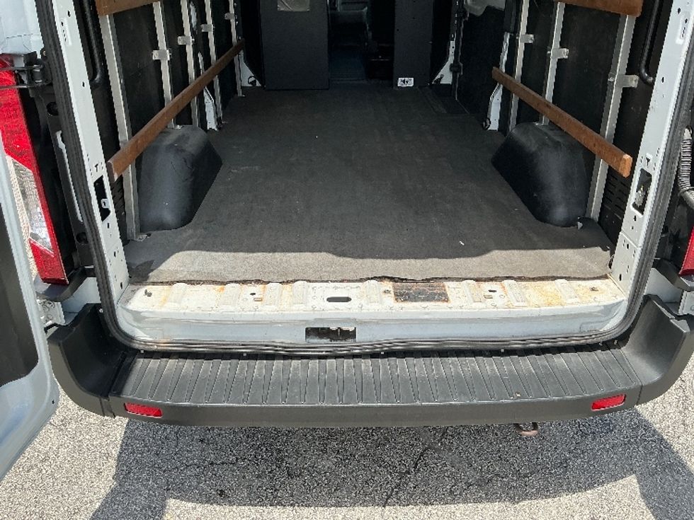 Cargo Van (Panel Van)-Light and Medium Duty Trucks-Ford-2021-Transit 250-Orlando-FL-71,245\n\t\tmiles-$ 35,000 - Image 9