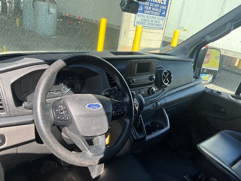 Cargo Van (Panel Van)-Light and Medium Duty Trucks-Ford-2021-Transit 250-Orlando-FL-74,121\n\t\tmiles-$ 35,750 - Image 18