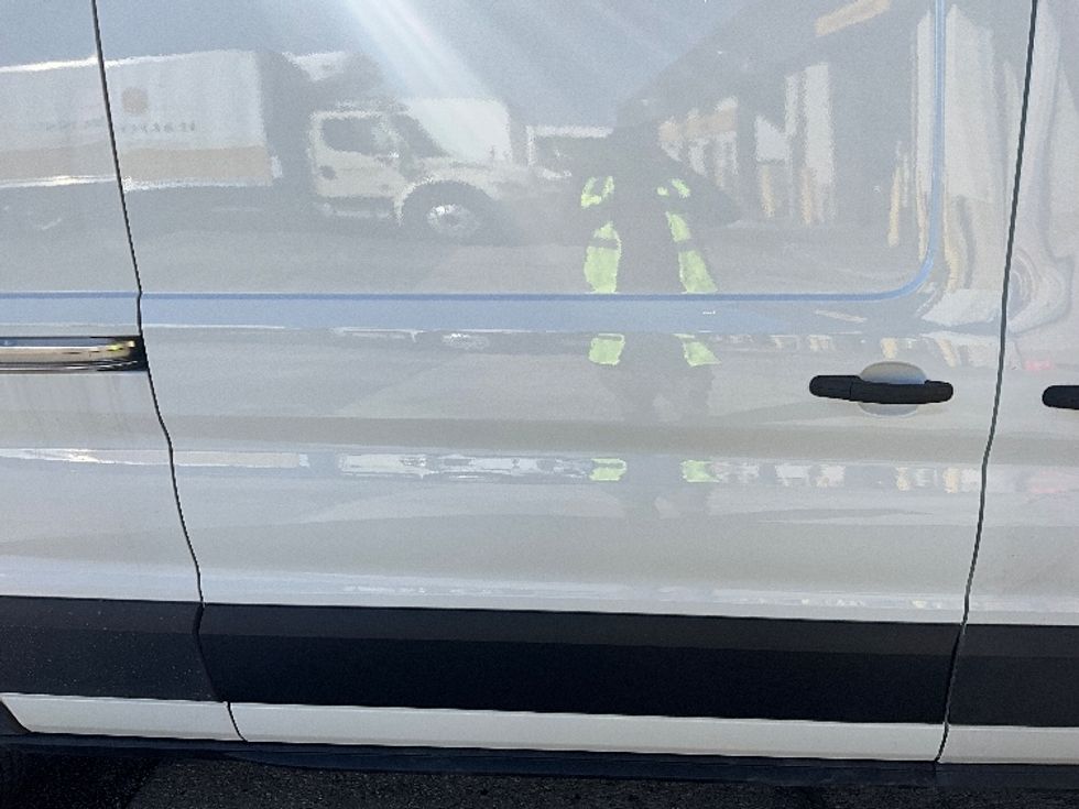 Cargo Van (Panel Van)-Light and Medium Duty Trucks-Ford-2021-Transit 250-Orlando-FL-74,121\n\t\tmiles-$ 35,750 - Image 25