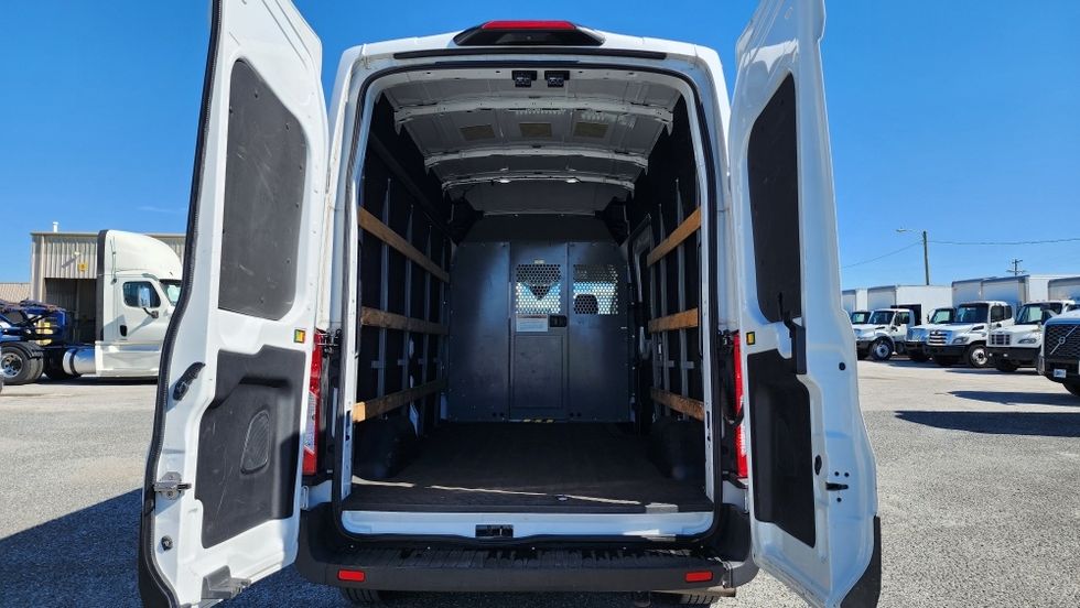 Cargo Van (Panel Van)-Light and Medium Duty Trucks-Ford-2021-Transit 250-Orlando-FL-80,481\n\t\tmiles-$ 35,250 - Image 8