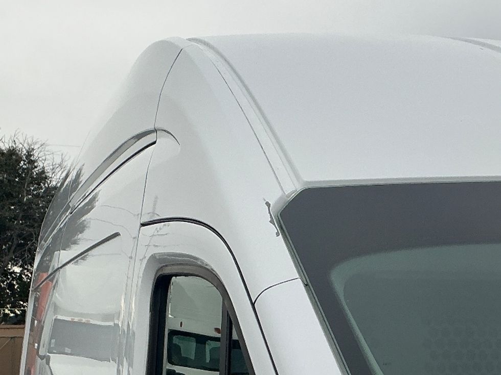 Cargo Van (Panel Van)-Light and Medium Duty Trucks-Ford-2021-Transit 250-Orlando-FL-98,242\n\t\tmiles-$ 33,500 - Image 30