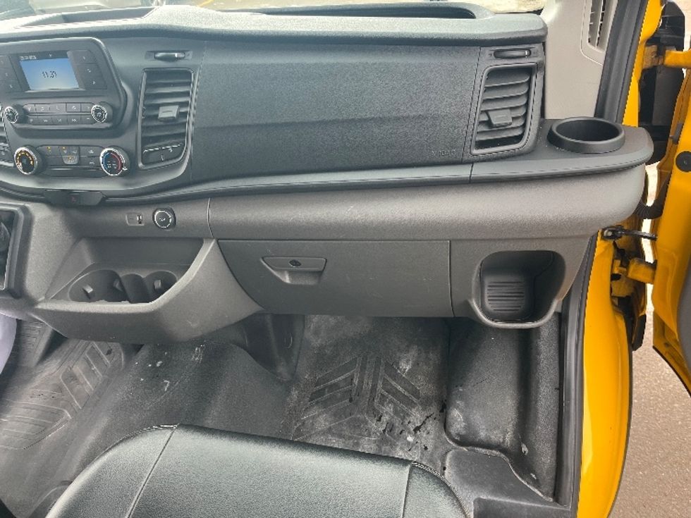 Cargo Van (Panel Van)-Light and Medium Duty Trucks-Ford-2021-Transit 250-Oshawa-ON-160,967\n\t\tkm-$ 36,000 - Image 19