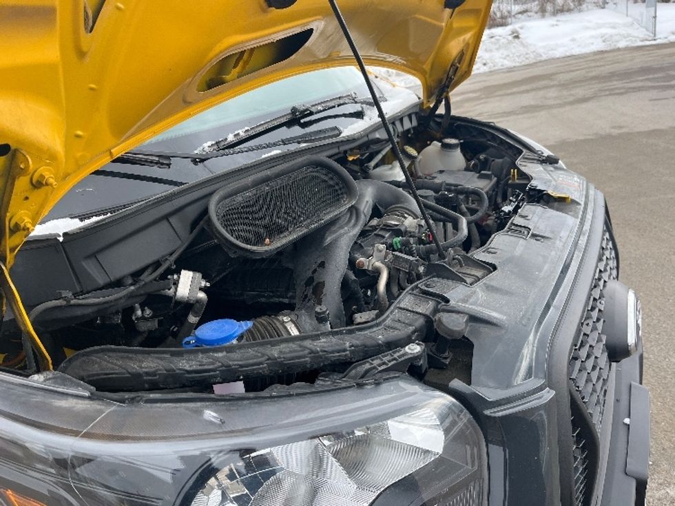 Cargo Van (Panel Van)-Light and Medium Duty Trucks-Ford-2021-Transit 250-Oshawa-ON-160,967\n\t\tkm-$ 36,000 - Image 21