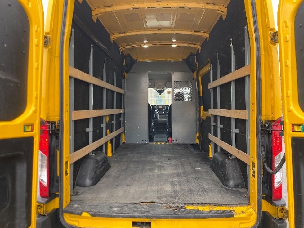 Cargo Van (Panel Van)-Light and Medium Duty Trucks-Ford-2021-Transit 250-Oshawa-ON-160,967\n\t\tkm-$ 36,000 - Image 7