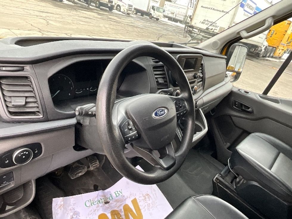 Cargo Van (Panel Van)-Light and Medium Duty Trucks-Ford-2021-Transit 250-Ottawa-ON-125,231\n\t\tkm-$ 38,500 - Image 16