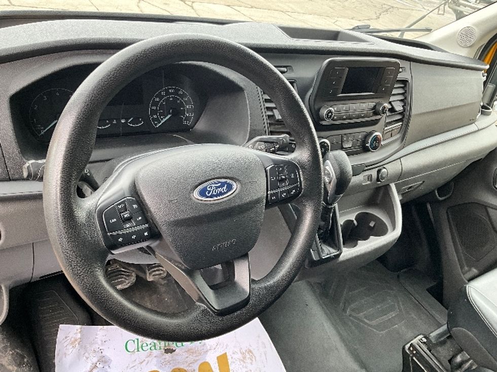 Cargo Van (Panel Van)-Light and Medium Duty Trucks-Ford-2021-Transit 250-Ottawa-ON-125,231\n\t\tkm-$ 38,500 - Image 17