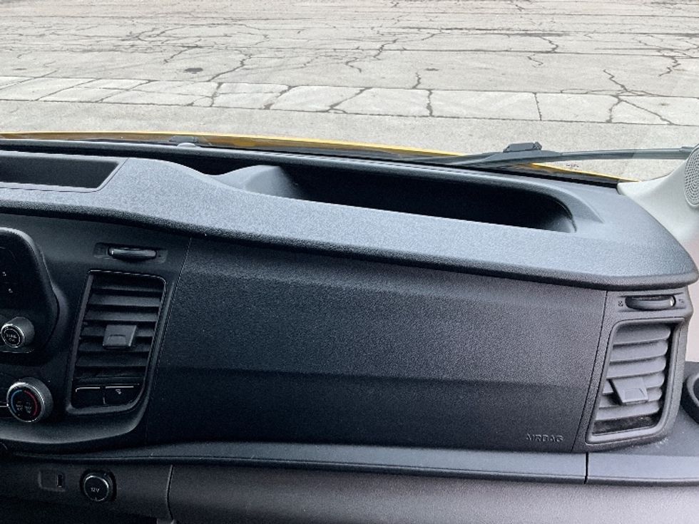 Cargo Van (Panel Van)-Light and Medium Duty Trucks-Ford-2021-Transit 250-Ottawa-ON-125,231\n\t\tkm-$ 38,500 - Image 20