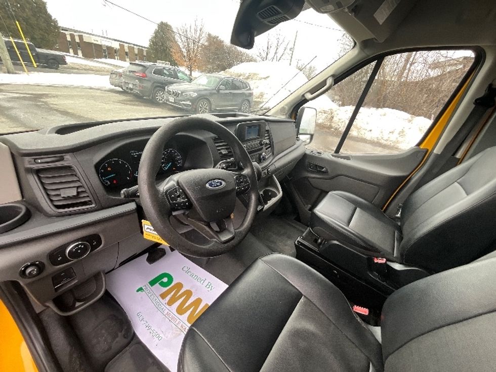 Cargo Van (Panel Van)-Light and Medium Duty Trucks-Ford-2021-Transit 250-Ottawa-ON-153,072\n\t\tkm-$ 36,750 - Image 16