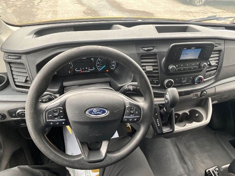 Cargo Van (Panel Van)-Light and Medium Duty Trucks-Ford-2021-Transit 250-Ottawa-ON-153,072\n\t\tkm-$ 36,750 - Image 17