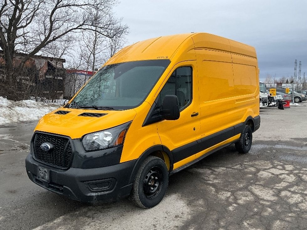 Cargo Van (Panel Van)-Light and Medium Duty Trucks-Ford-2021-Transit 250-Ottawa-ON-153,072\n\t\tkm-$ 36,750 - Image 3