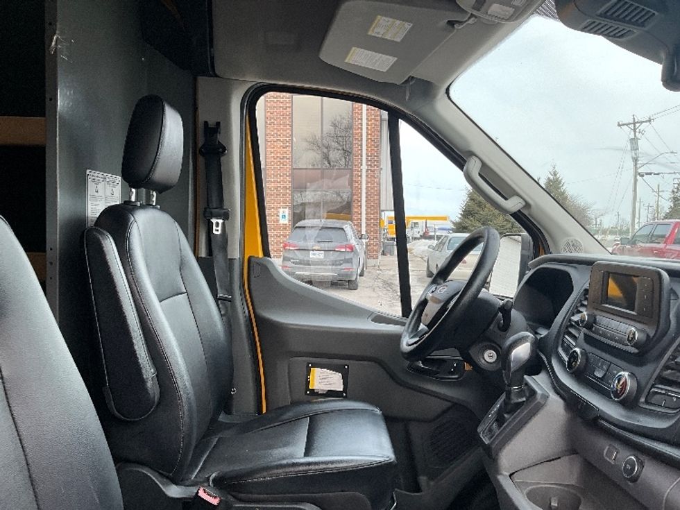 Cargo Van (Panel Van)-Light and Medium Duty Trucks-Ford-2021-Transit 250-Ottawa-ON-201,955\n\t\tkm-$ 32,750 - Image 21