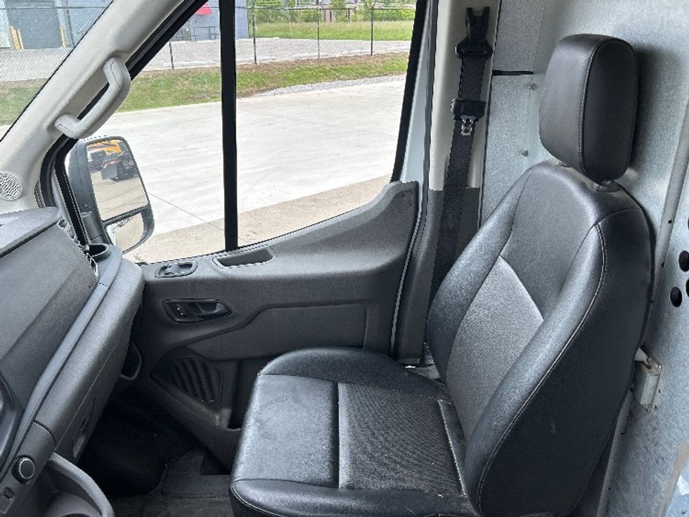 Cargo Van (Panel Van)-Light and Medium Duty Trucks-Ford-2021-Transit 250-Parkersburg-WV-70,570\n\t\tmiles-$ 35,000 - Image 19