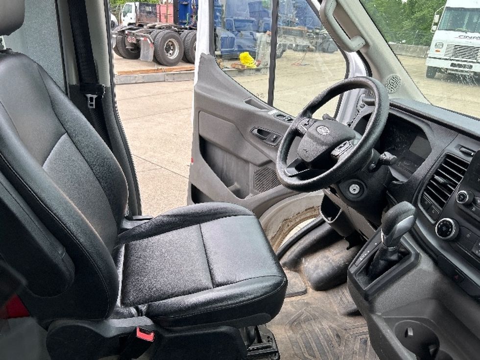 Cargo Van (Panel Van)-Light and Medium Duty Trucks-Ford-2021-Transit 250-Parkersburg-WV-70,570\n\t\tmiles-$ 35,000 - Image 22