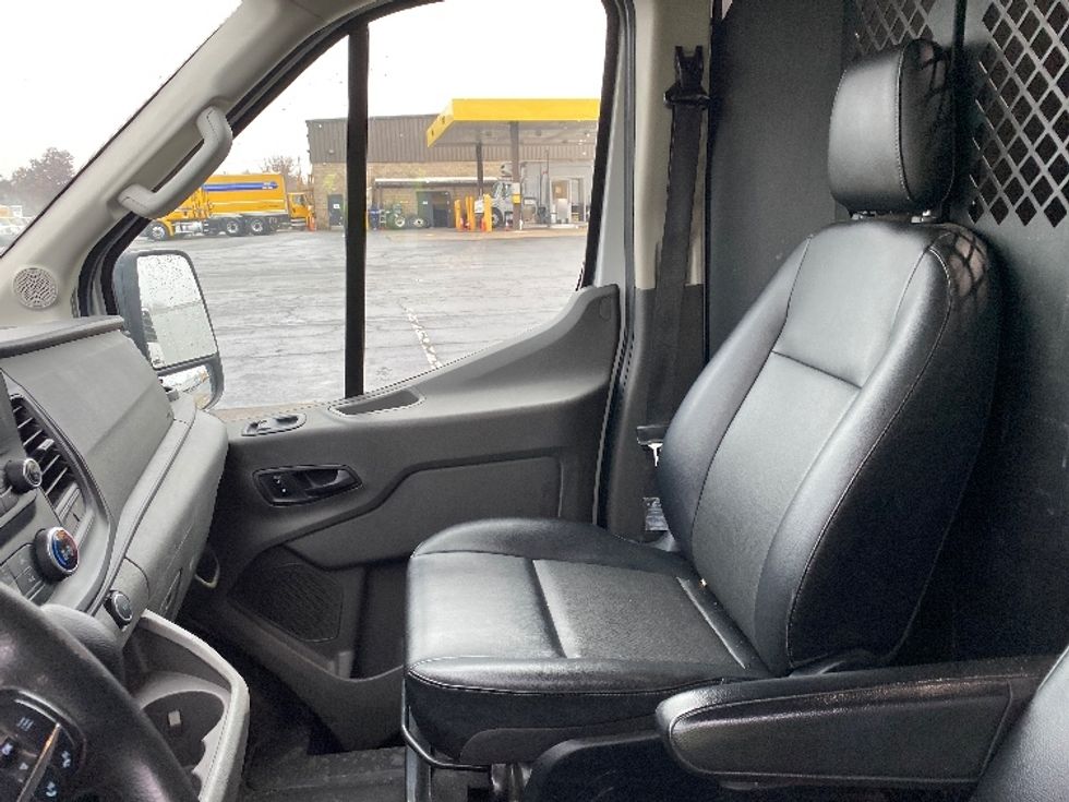 Cargo Van (Panel Van)-Light and Medium Duty Trucks-Ford-2021-Transit 250-Parsippany-NJ-137,089\n\t\tmiles-$ 27,750 - Image 18