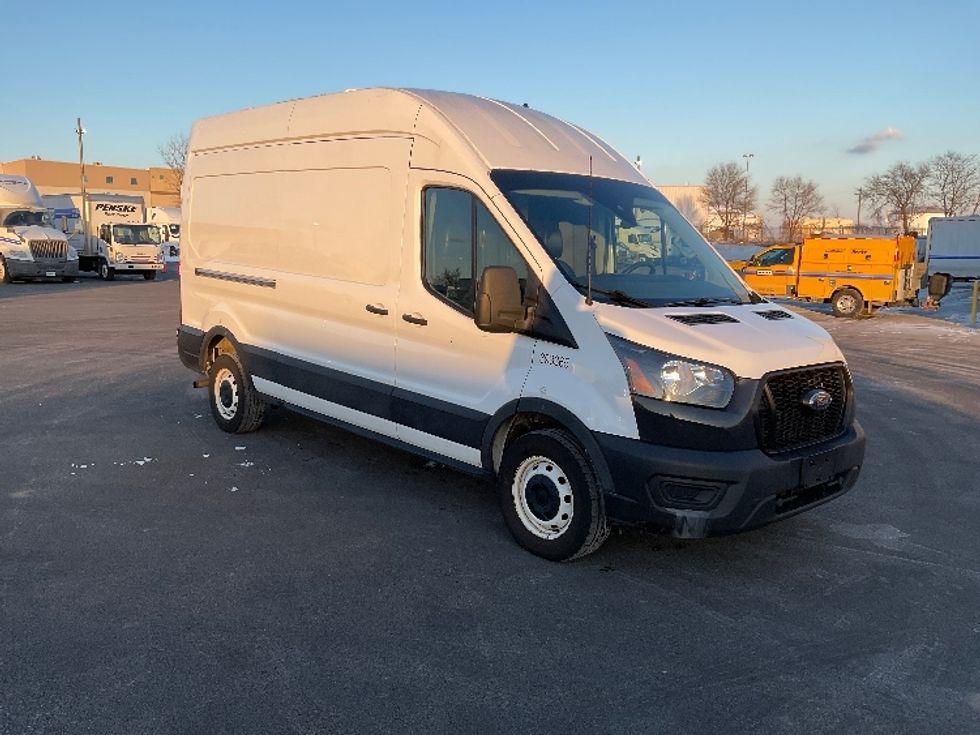 Cargo Van (Panel Van)-Light and Medium Duty Trucks-Ford-2021-Transit 250-Philadelphia-PA-138,667\n\t\tmiles-$ 27,750 - Image 1