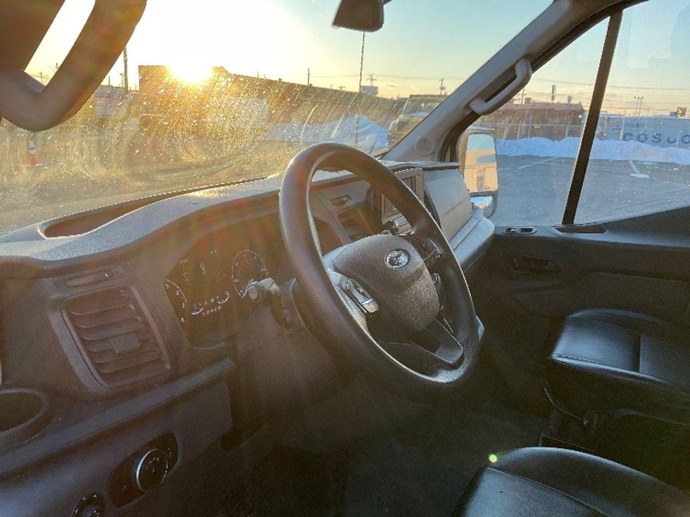 Cargo Van (Panel Van)-Light and Medium Duty Trucks-Ford-2021-Transit 250-Philadelphia-PA-138,667\n\t\tmiles-$ 27,750 - Image 16