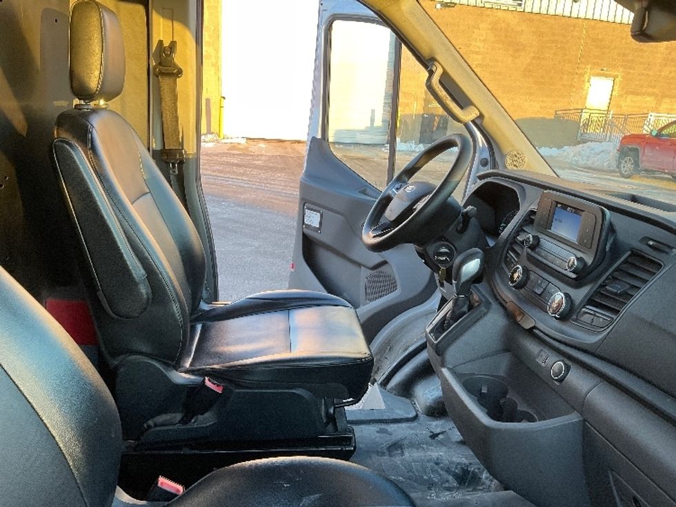 Cargo Van (Panel Van)-Light and Medium Duty Trucks-Ford-2021-Transit 250-Philadelphia-PA-138,667\n\t\tmiles-$ 27,750 - Image 20