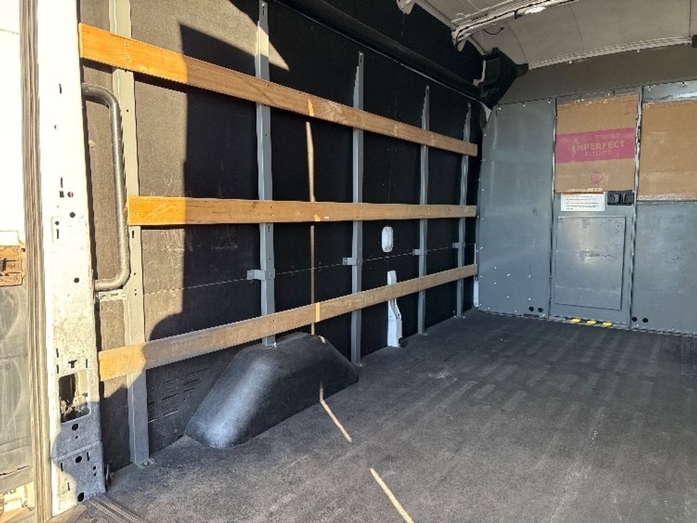 Cargo Van (Panel Van)-Light and Medium Duty Trucks-Ford-2021-Transit 250-Phoenix-AZ-103,585\n\t\tmiles-$ 33,000 - Image 9