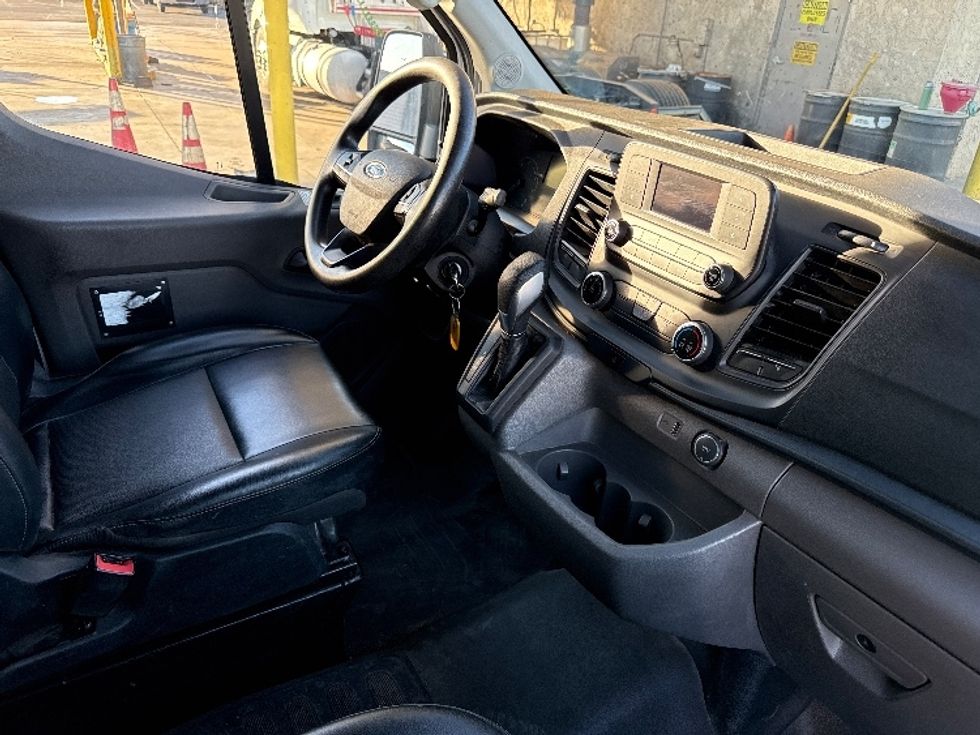 Cargo Van (Panel Van)-Light and Medium Duty Trucks-Ford-2021-Transit 250-Phoenix-AZ-107,937\n\t\tmiles-$ 32,750 - Image 19
