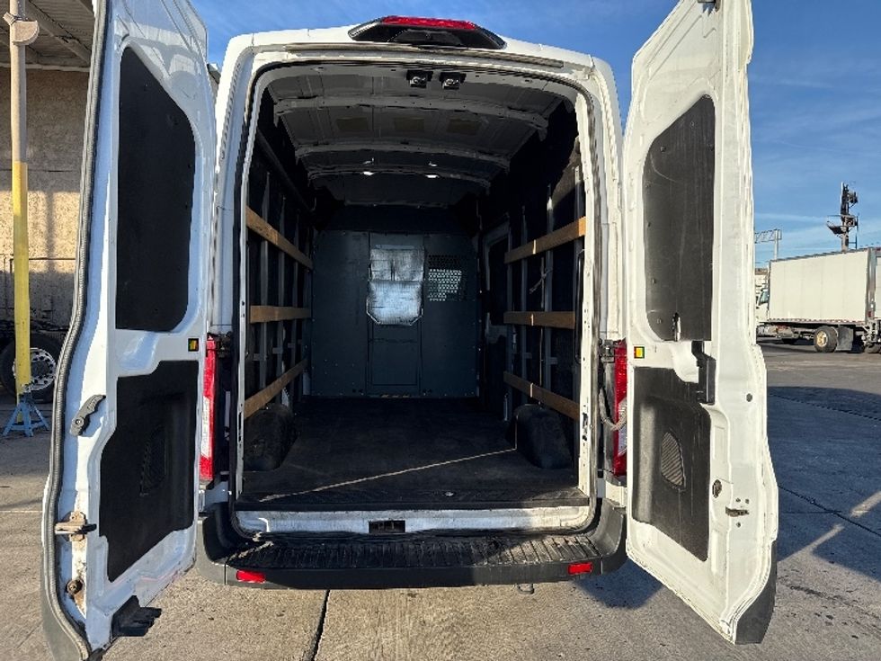 Cargo Van (Panel Van)-Light and Medium Duty Trucks-Ford-2021-Transit 250-Phoenix-AZ-107,937\n\t\tmiles-$ 32,750 - Image 7