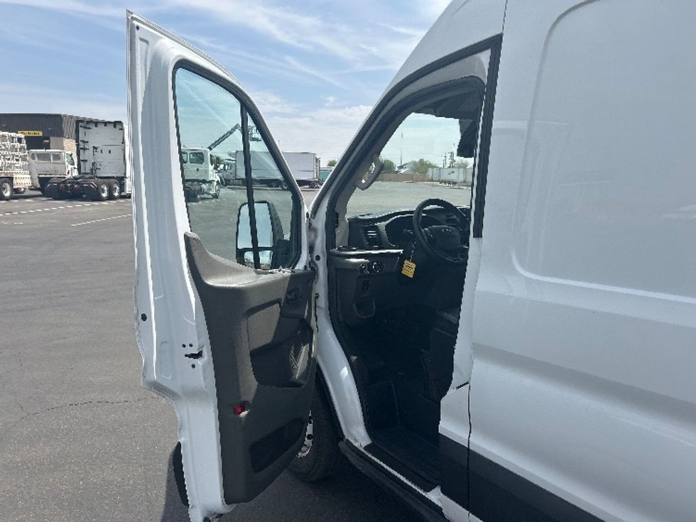Cargo Van (Panel Van)-Light and Medium Duty Trucks-Ford-2021-Transit 250-Phoenix-AZ-124,237\n\t\tmiles-$ 28,750 - Image 14