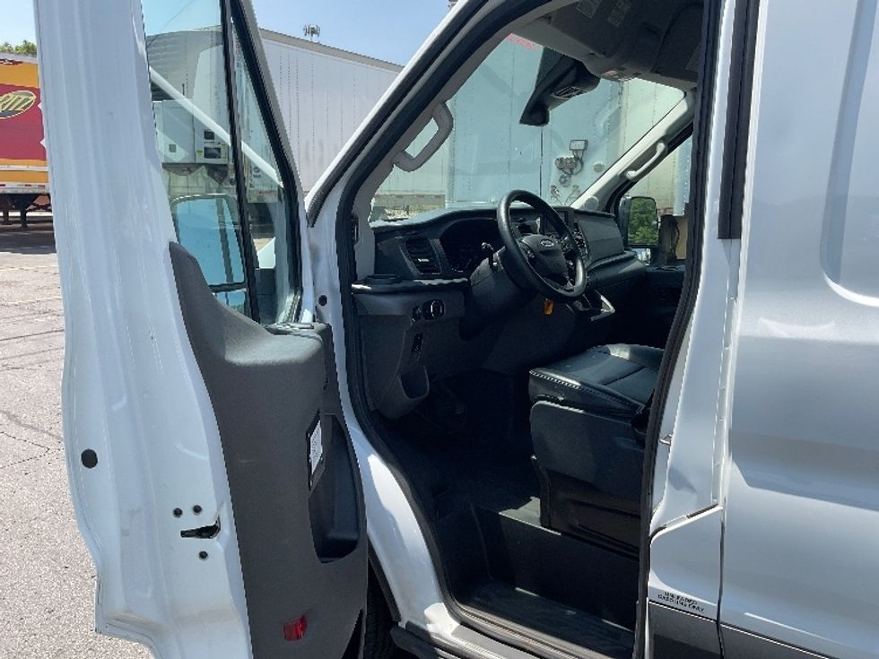 Cargo Van (Panel Van)-Light and Medium Duty Trucks-Ford-2021-Transit 250-Plymouth-MI-87,447\n\t\tmiles-$ 33,750 - Image 16