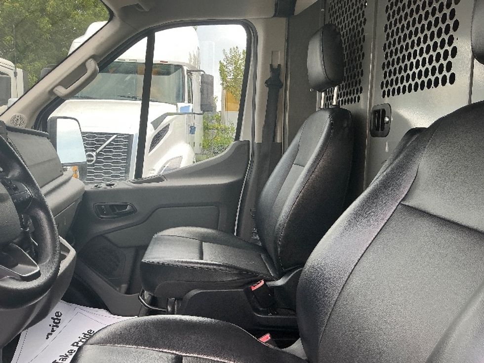 Cargo Van (Panel Van)-Light and Medium Duty Trucks-Ford-2021-Transit 250-Pompano Beach-FL-61,867\n\t\tmiles-$ 37,250 - Image 16