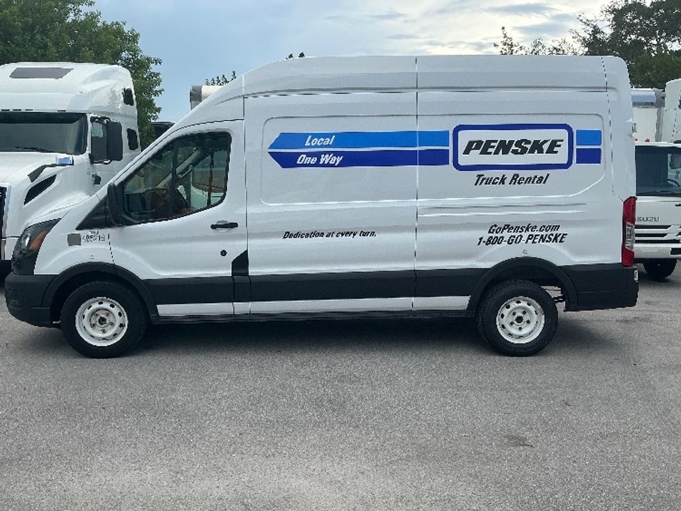 Cargo Van (Panel Van)-Light and Medium Duty Trucks-Ford-2021-Transit 250-Pompano Beach-FL-61,867\n\t\tmiles-$ 37,250 - Image 4