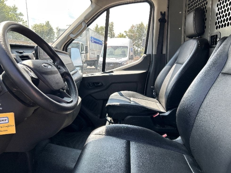 2021 Ford Transit photo 13