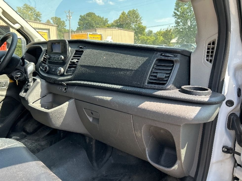2021 Ford Transit photo 14