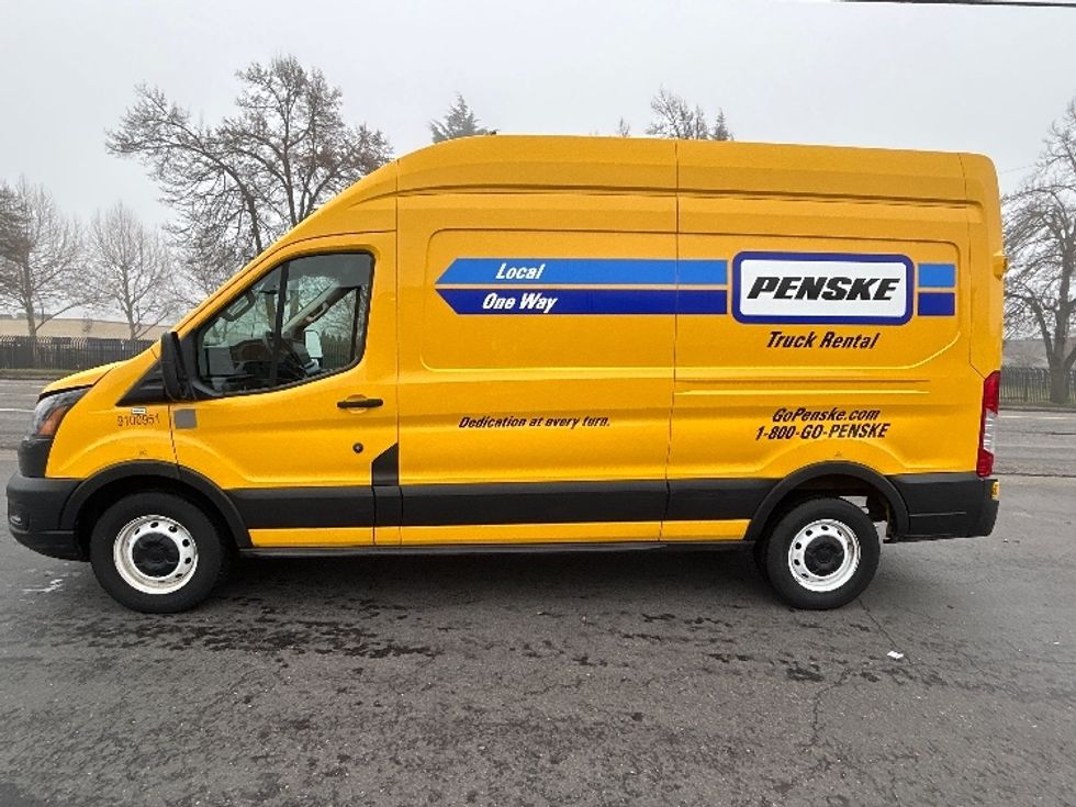 Cargo Van (Panel Van)-Light and Medium Duty Trucks-Ford-2021-Transit 250-Portland-OR-131,805\n\t\tmiles-$ 30,000 - Image 4